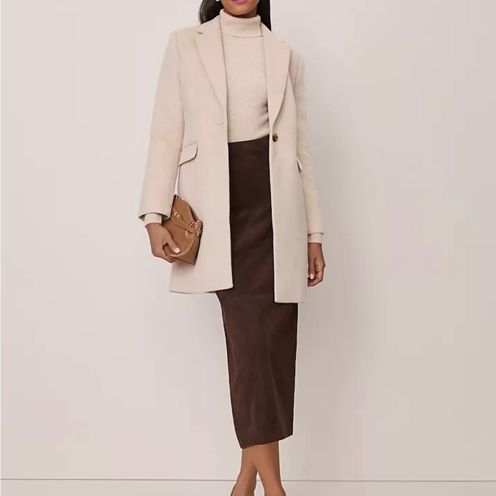 Ann Taylor Chesterfield Coat in Pale Sandlewood